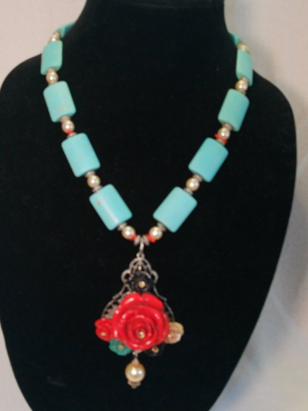Red Flower Turquoise beads, clasp & Ear Rings